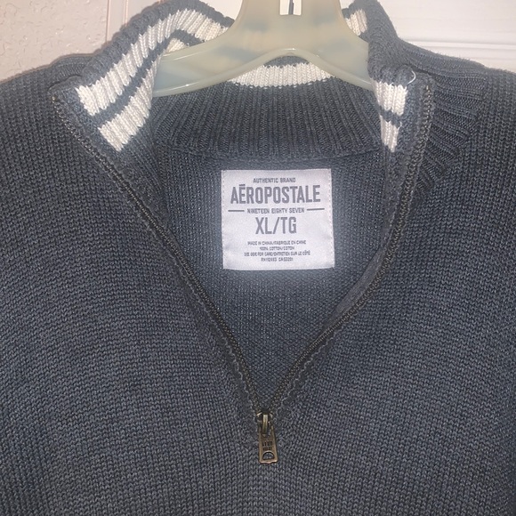 Aeropostale Sweater - Picture 3 of 6